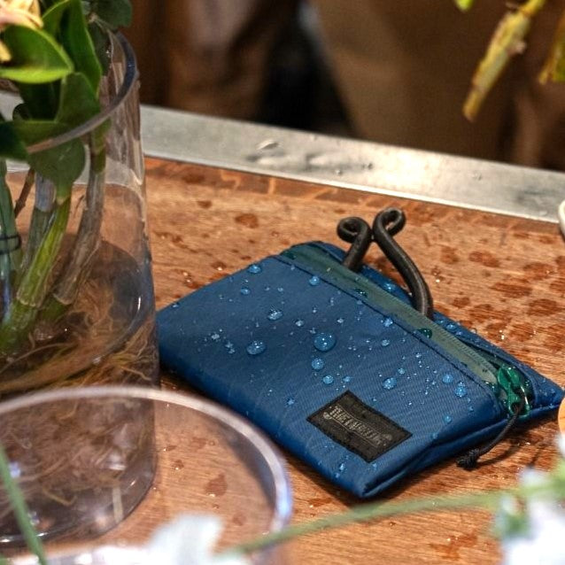 BLUE LUG Dry Pouch X-pac Navy / Deep Green