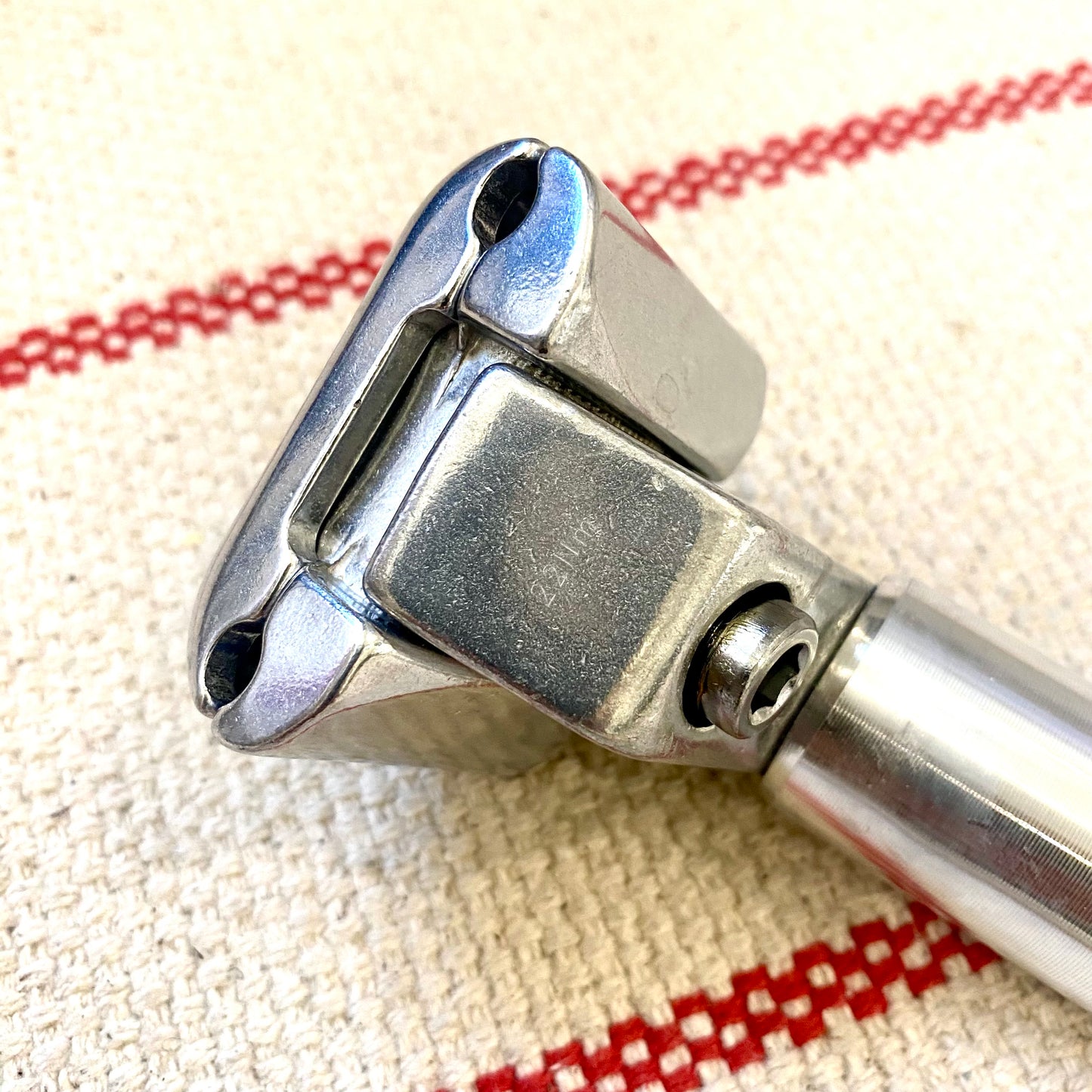 SEATPOST - 27.2mm - Silver 400mm