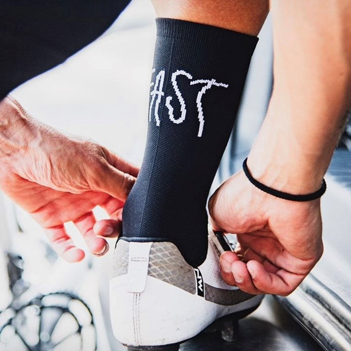 PACIFIC AND CO Stay Fast Performance Socks