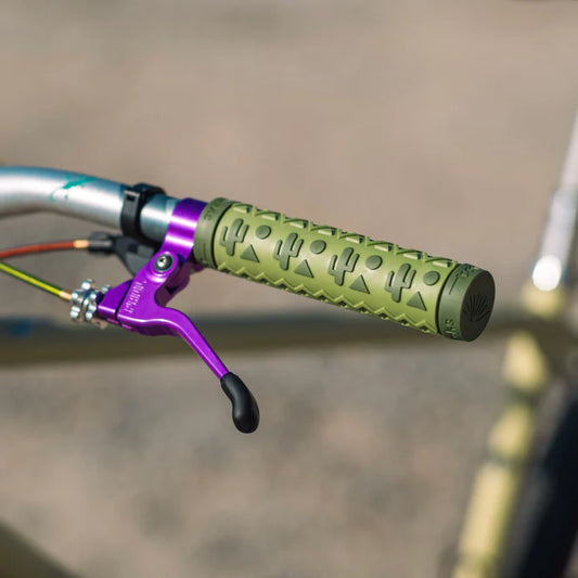 TOMI CYCLES x SIMWORKS Farwest Handlebar Grips