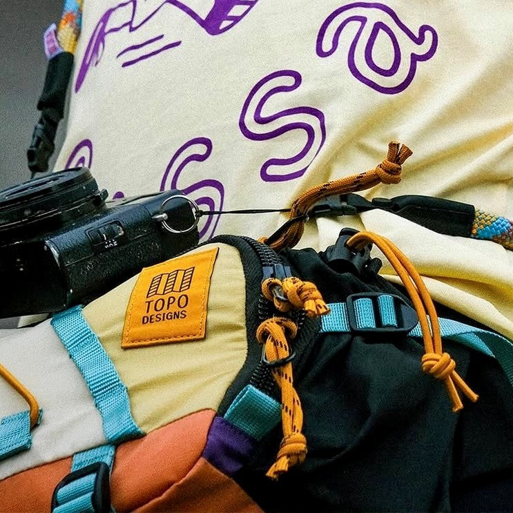 TOPO DESIGNS Mountain Hydro Hip Pack - Stone Blue / Bone White