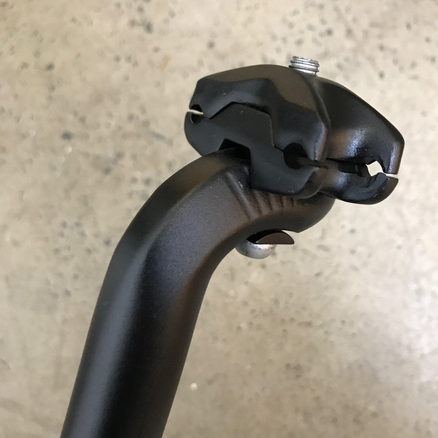 SEAT POST - 27.2mm - Black
