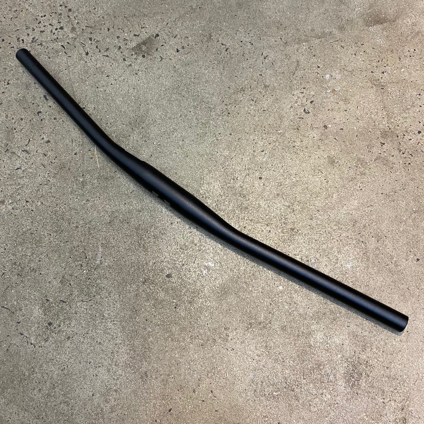 HANDLEBAR 680mm - Black