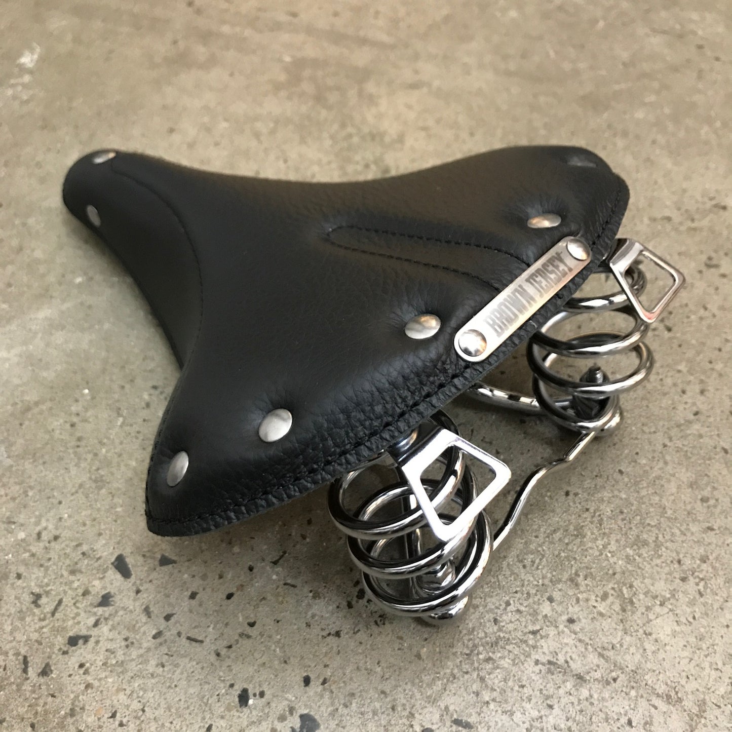 BROWN JERSEY - Momma Cass Leather Saddle - Black