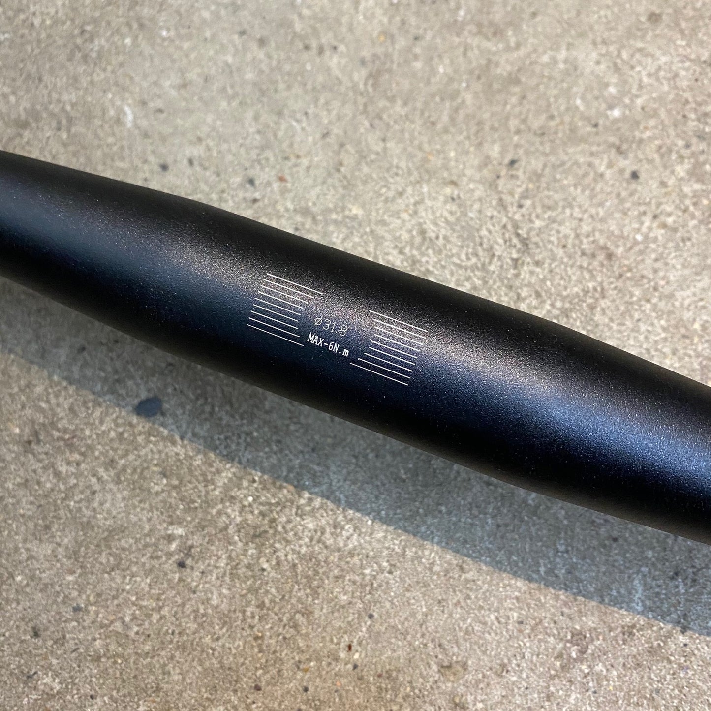 HANDLEBAR 680mm - Black