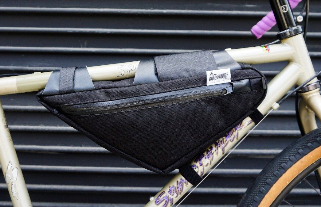 ROAD RUNNER - Wedge Half Frame Bag