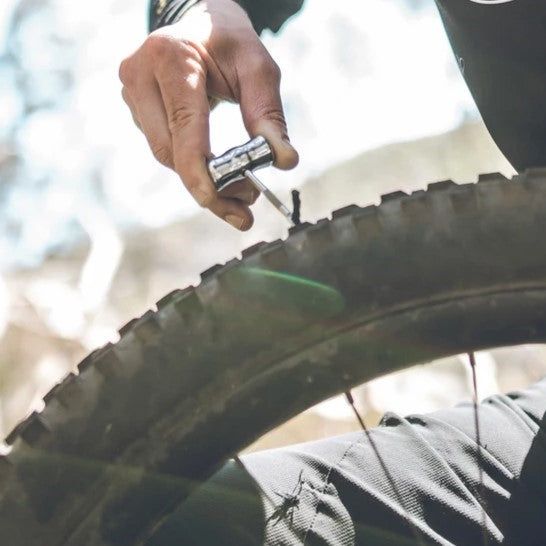 LEZYNE Classic Tubeless Tyre Repair Bike Kit