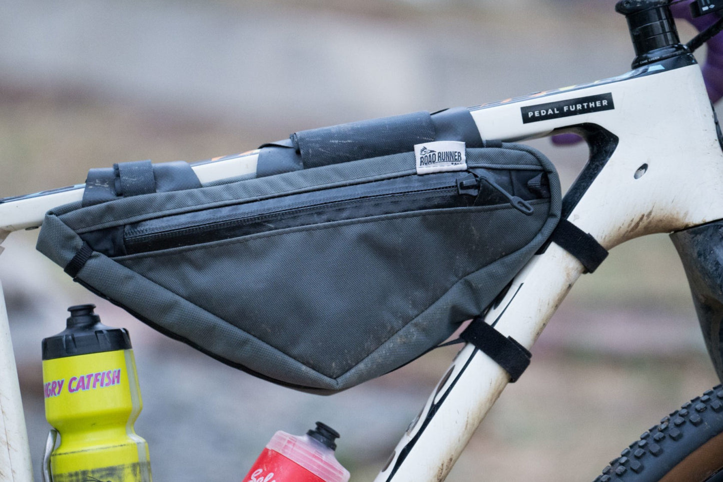 ROAD RUNNER Wedge Half Frame Bag