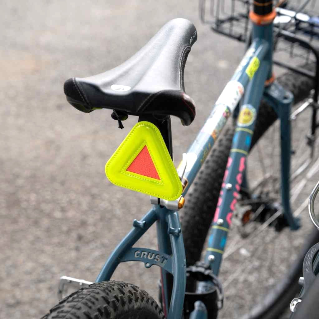 BLUE LUG Triangle Reflector