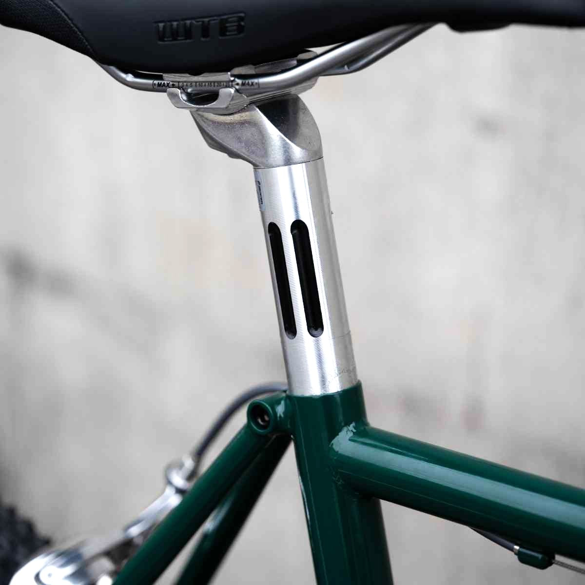 BLUE LUG Slit Seatpost