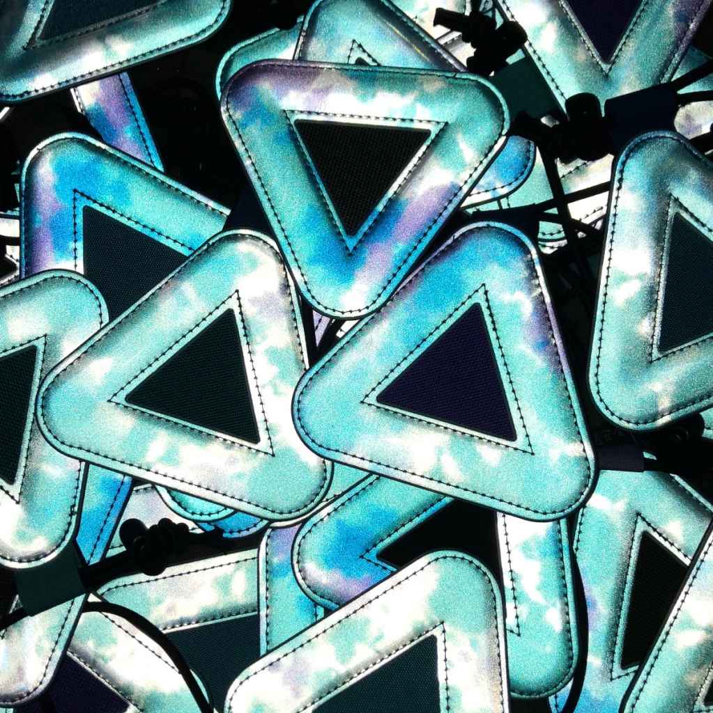 BLUE LUG Triangle Reflector - Sherbet