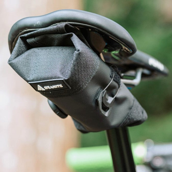 GRANITE DESIGN Quiver Roll up Saddle Bag
