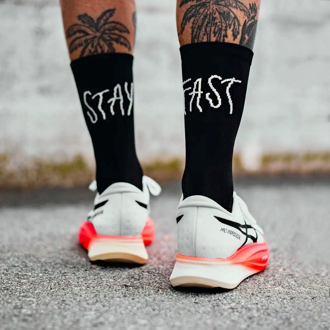 PACIFIC AND CO Stay Fast Performance Socks
