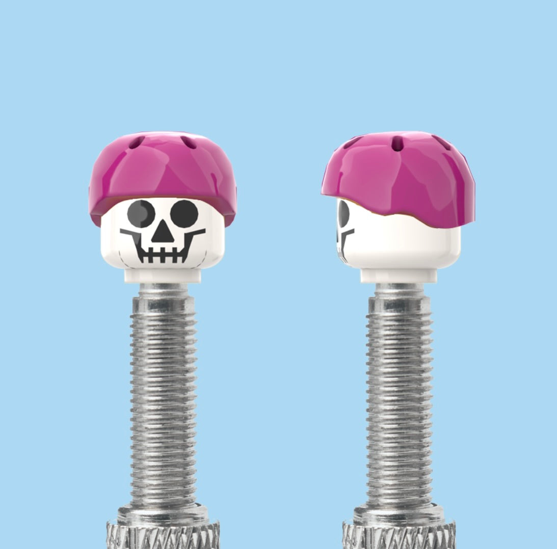 Skull with Pink Helmet - Presta