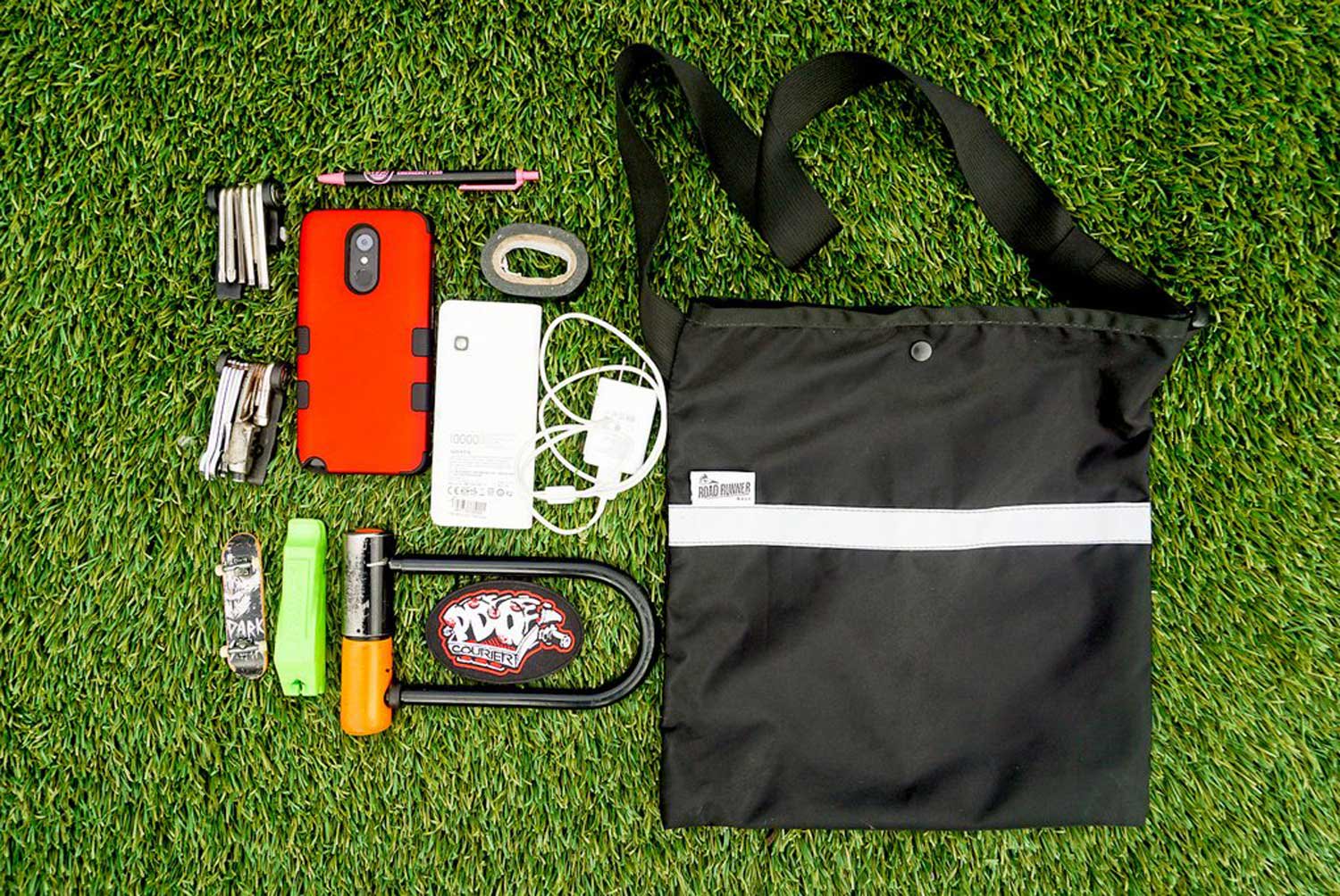ROAD RUNNER Musette Sling Bag
