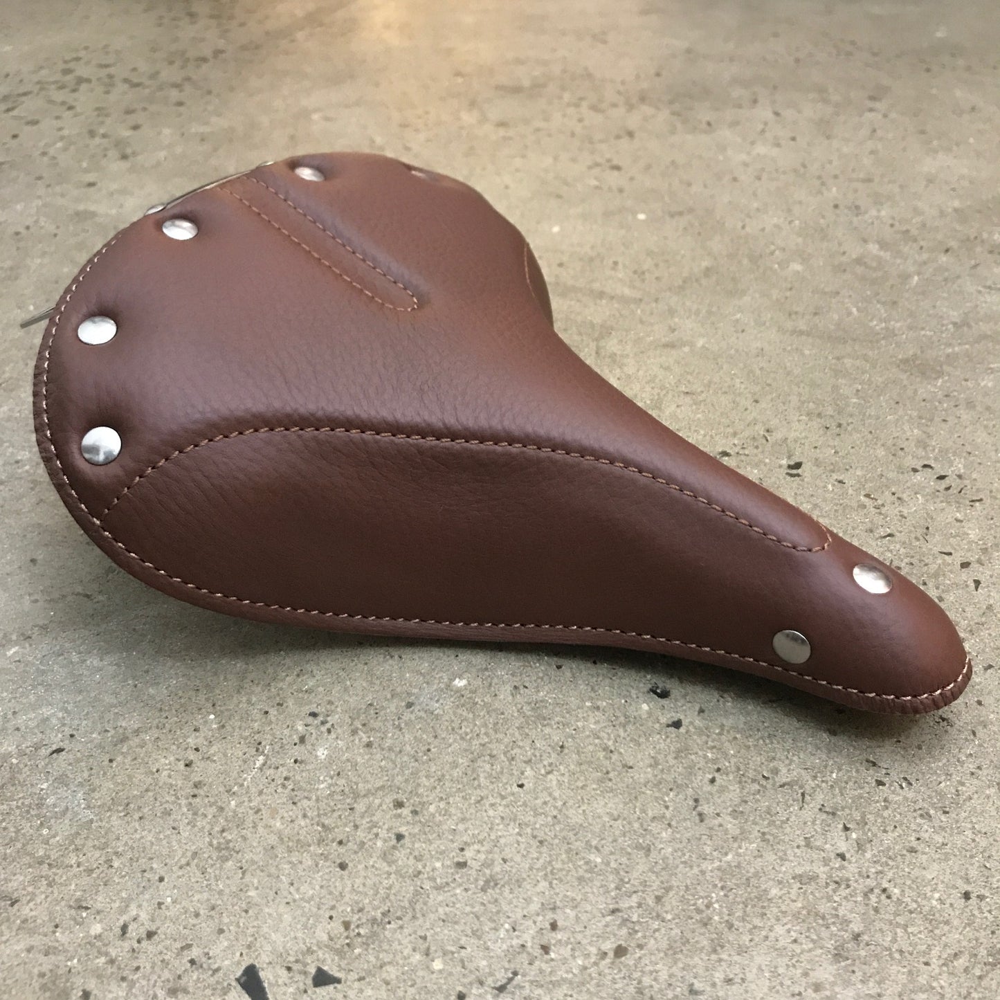 BROWN JERSEY - Momma Cass Leather Saddle - Brown