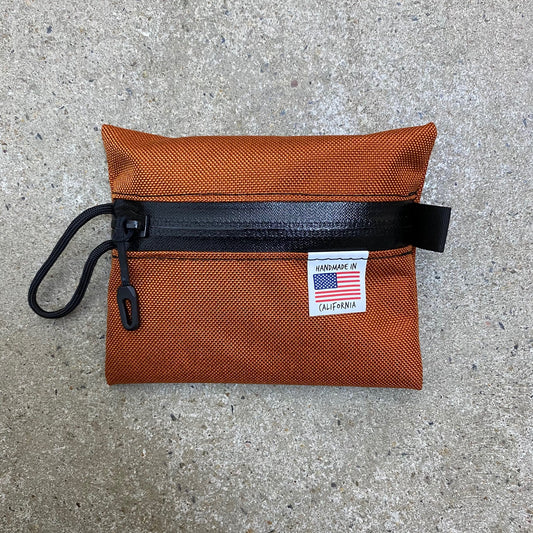 ROAD RUNNER - Goodie Bag Jersey Wallet - Rust