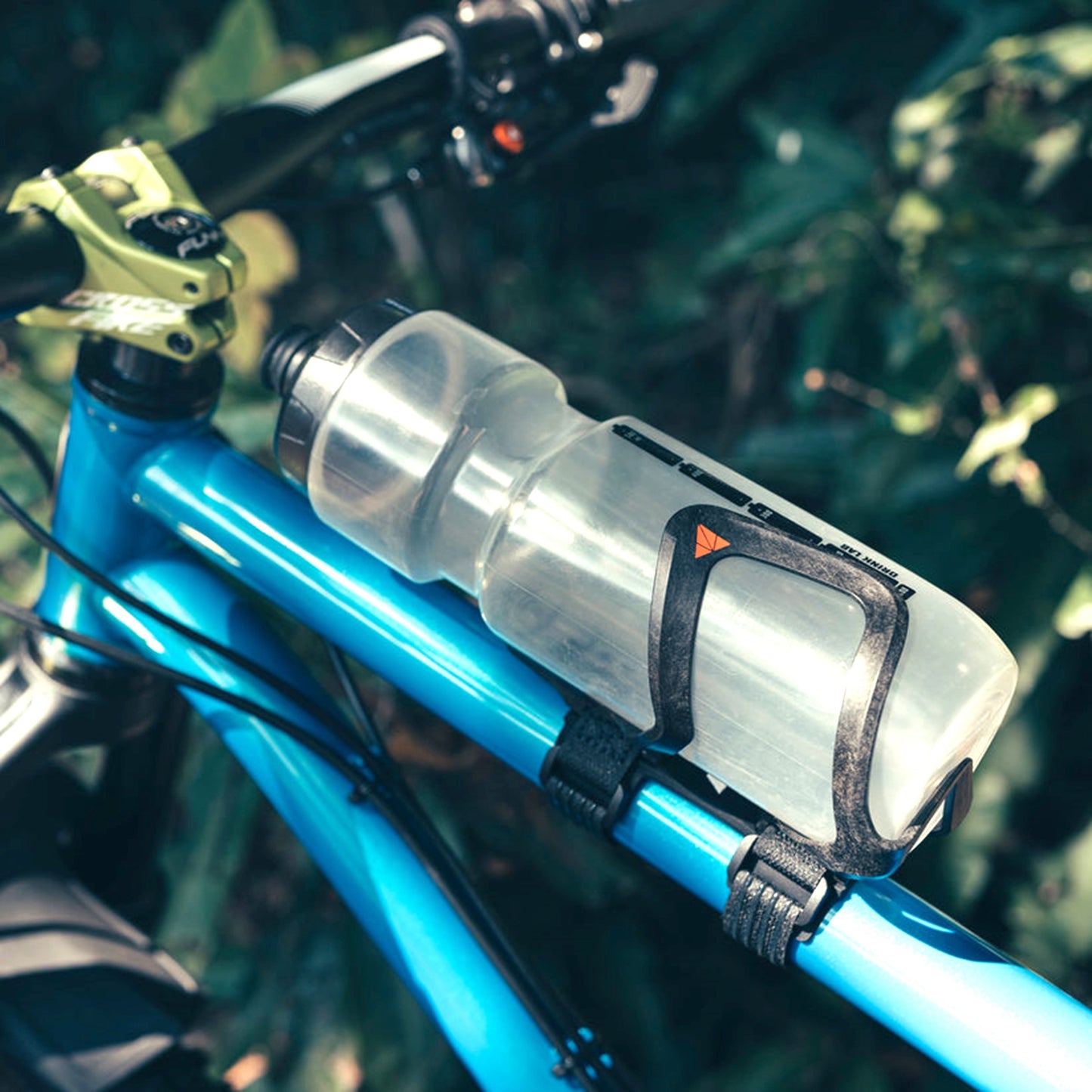 GRANITE Aux Carbon Bottle Cage with Strap Kit