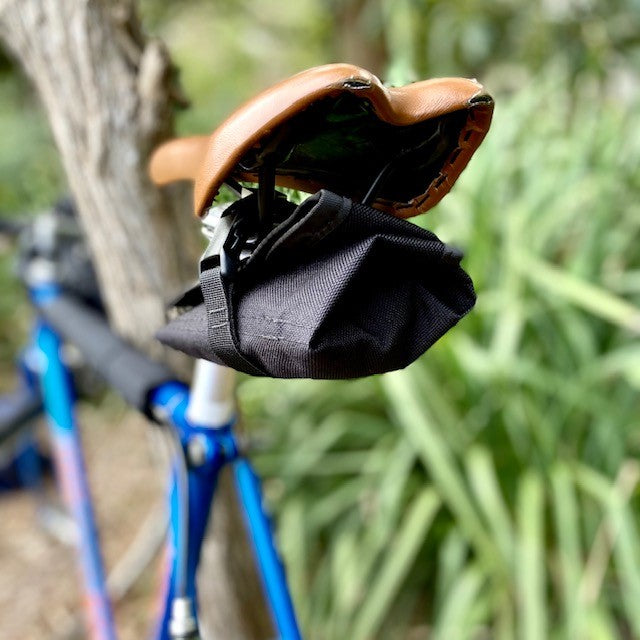 Road Runner Tool Saddle Roll 