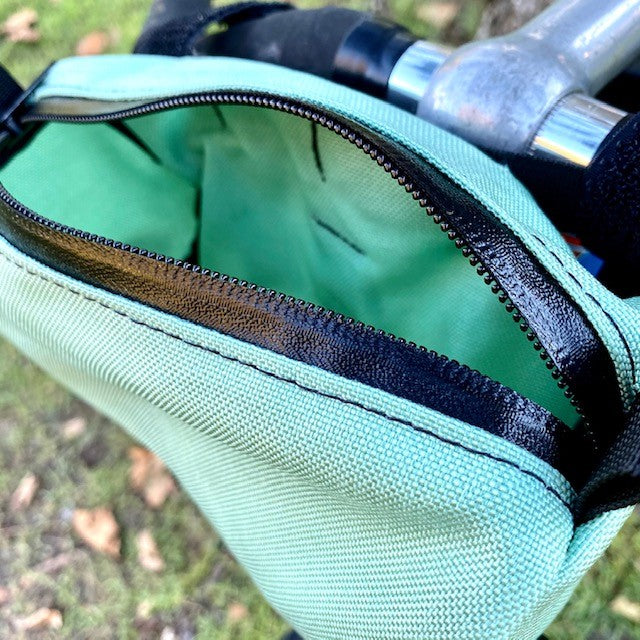 Ellum bag works happy hour handlebar bag mint